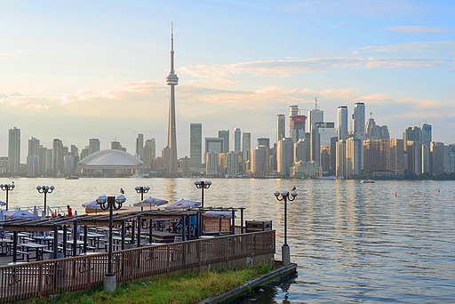 Toronto cash advance loan image of city